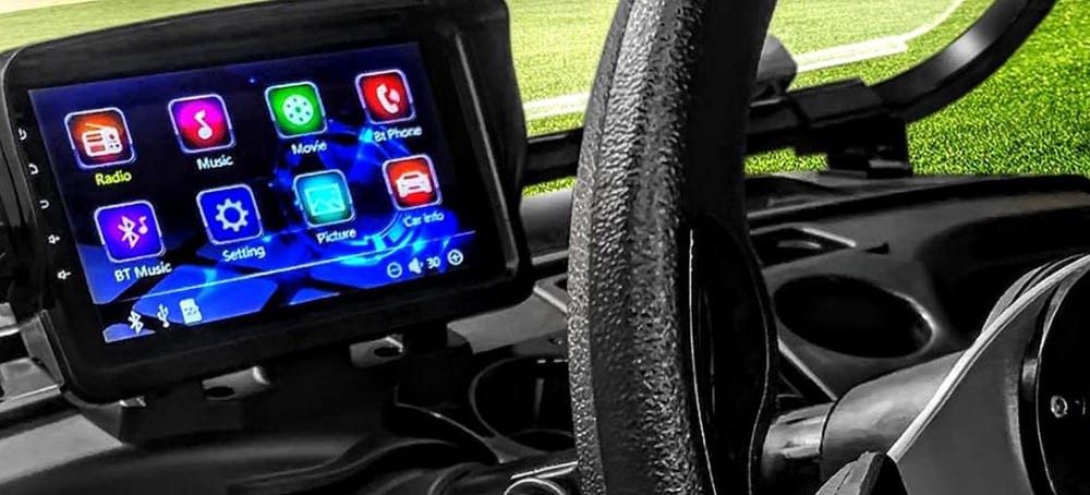 9” MULTI-FUNCTIONAL TOUCHSCREEN WITH CARPLAY COMPATIBILITY9” MULTI-FUNCTIONAL TOUCHSCREEN WITH CARPLAY COMPATIBILITY